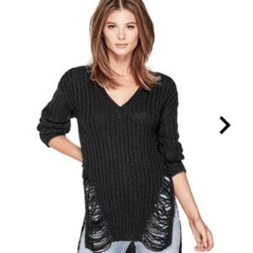 MAUVE BNWOT Guess Sweater Large
